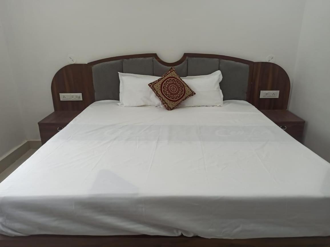 Abhiram Homestay Khajurāho Zewnętrze zdjęcie